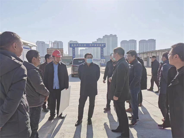 1月30日，朱策常务副市长调研乐玩（中国）大楼复工情况.jpg